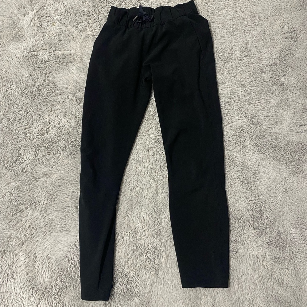 Lululemon black pants